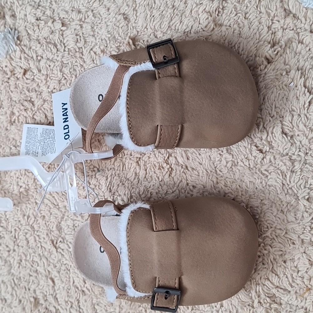 Old Navy faux fur, brown clog shoes for baby, 6-12M
